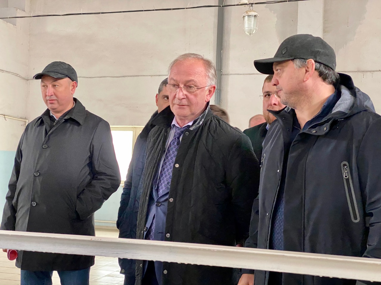 Абдулпатах Амирханов ознакомился с комплексом Тарнаирских водопроводных очистных сооружений